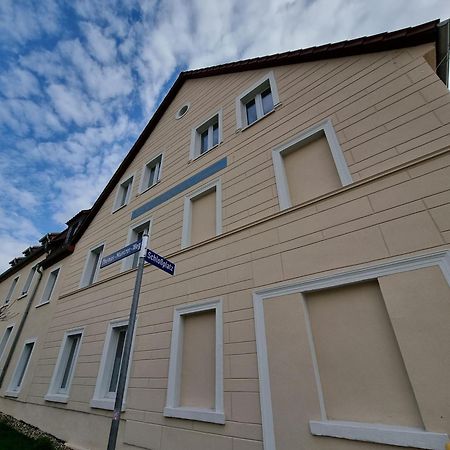 Hotel Burg Wanzleben Buitenkant foto