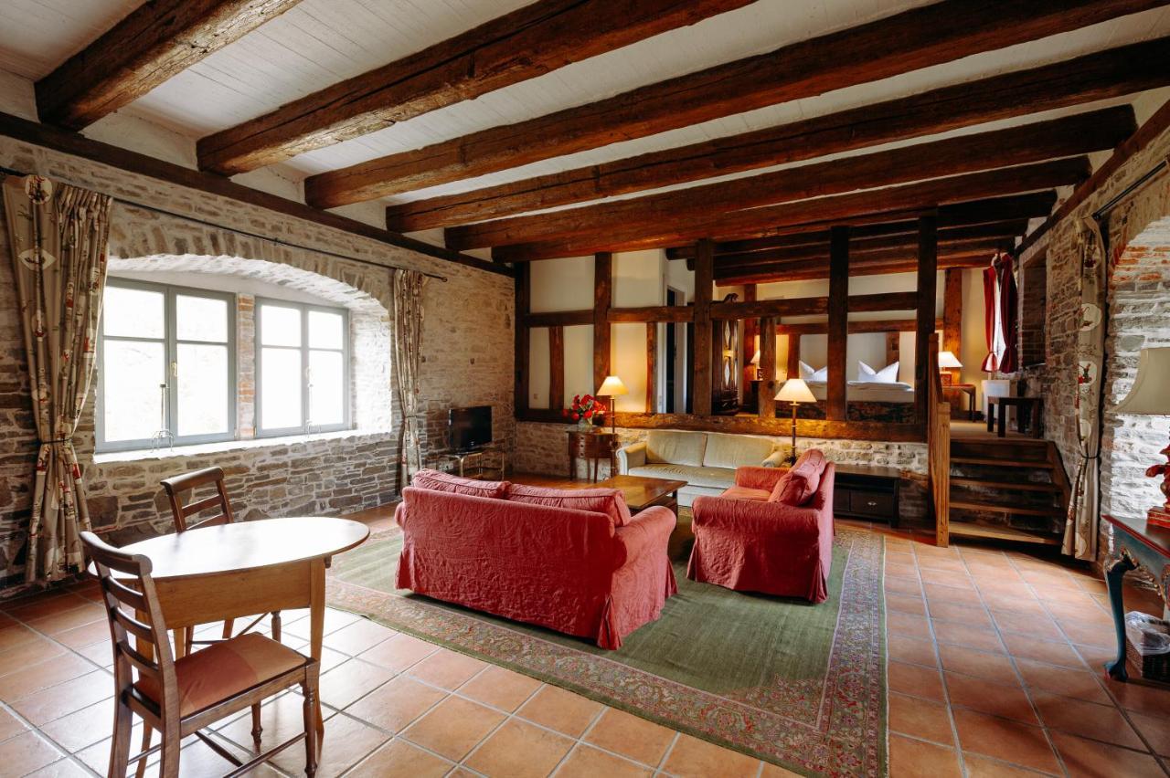 Hotel Burg Wanzleben Buitenkant foto