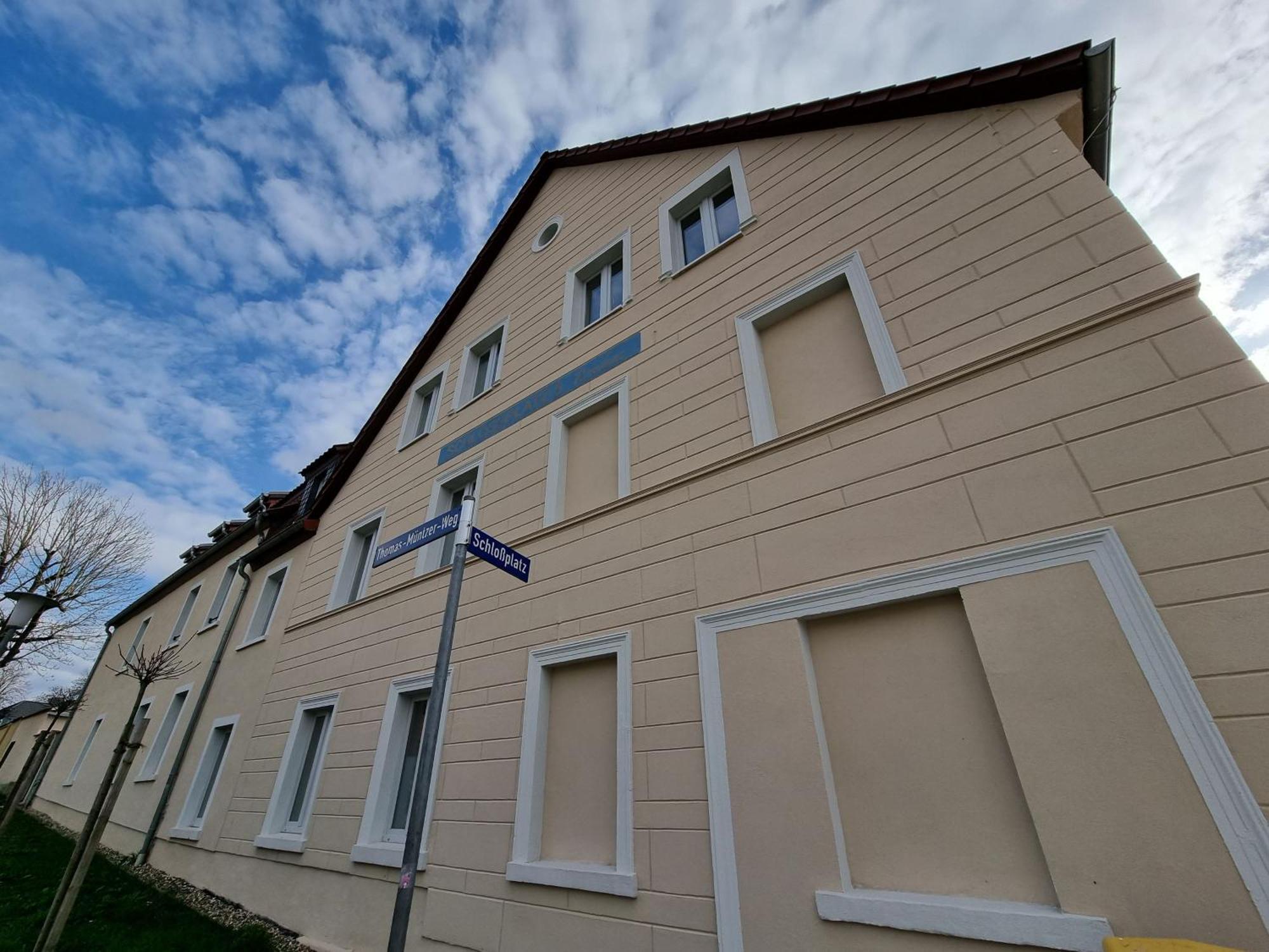 Hotel Burg Wanzleben Buitenkant foto