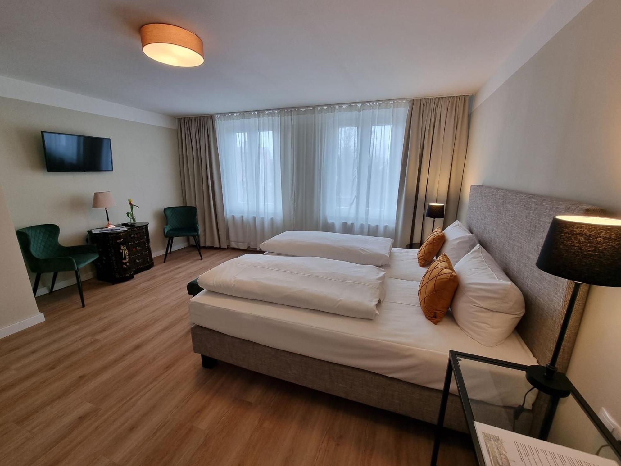 Hotel Burg Wanzleben Buitenkant foto